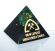 Těžítko – pyramida zelená abstrakt